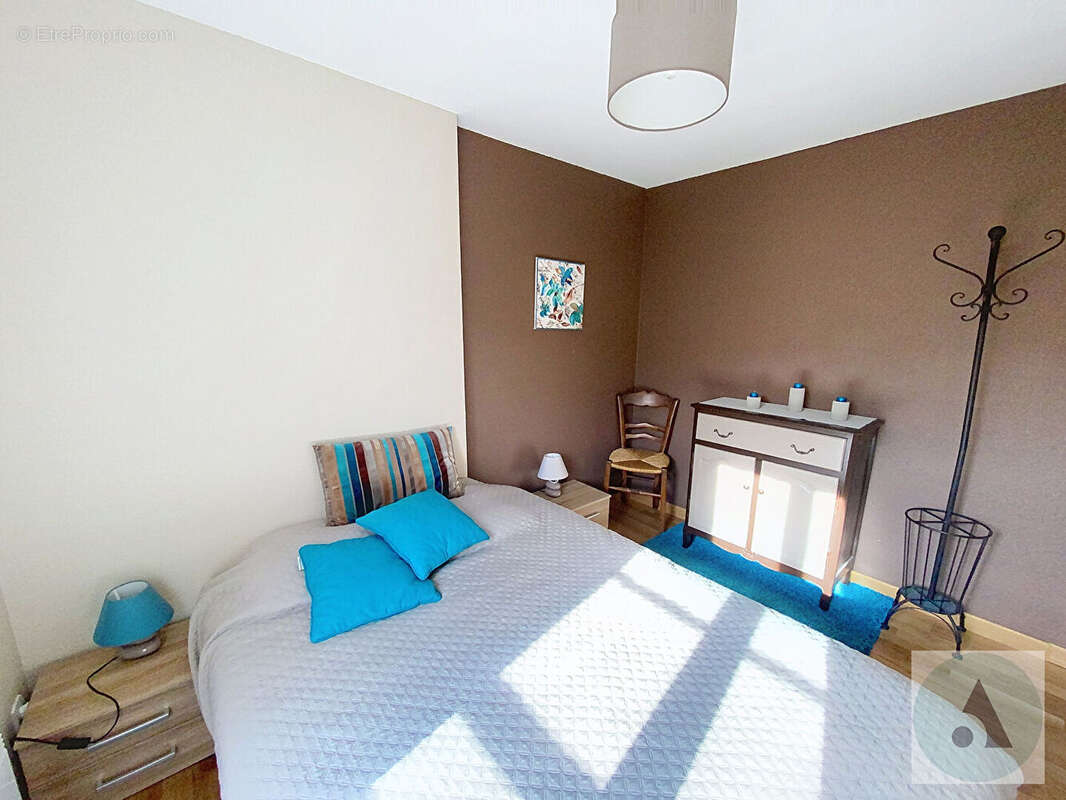 Appartement à COLLEVILLE-MONTGOMERY