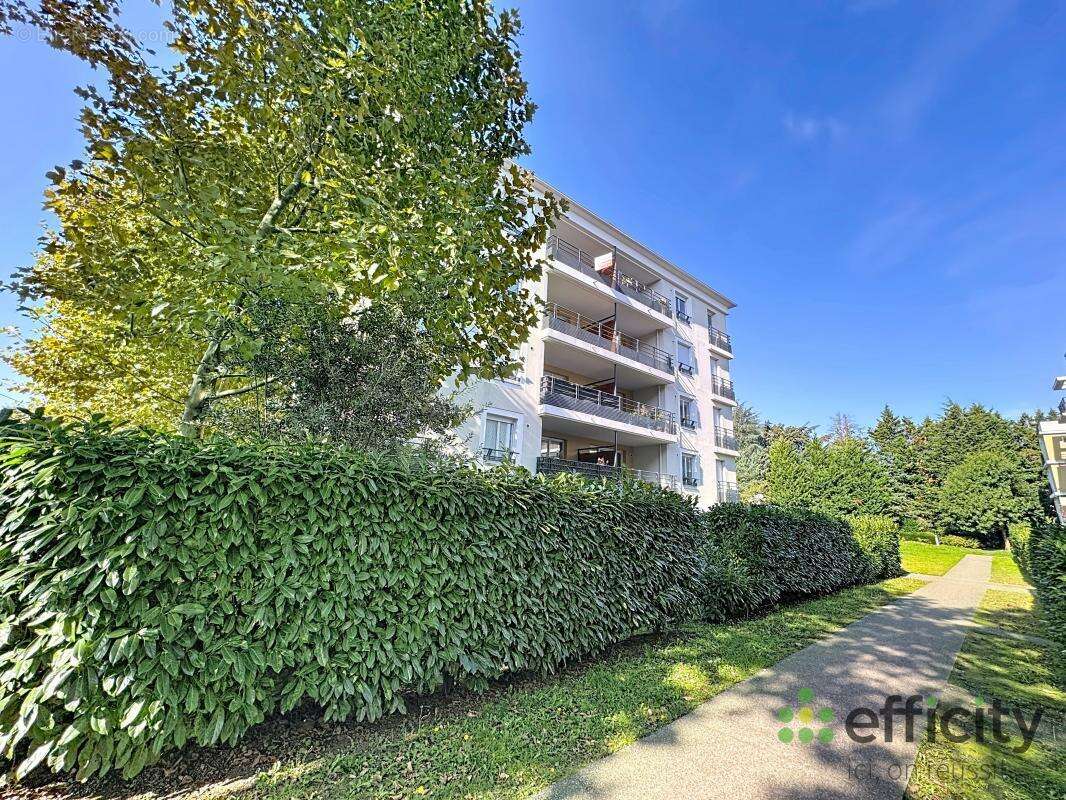 Appartement à TASSIN-LA-DEMI-LUNE