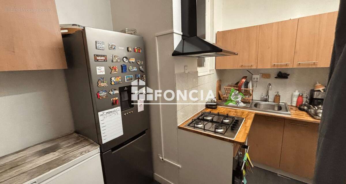 Appartement à MARSEILLE-3E