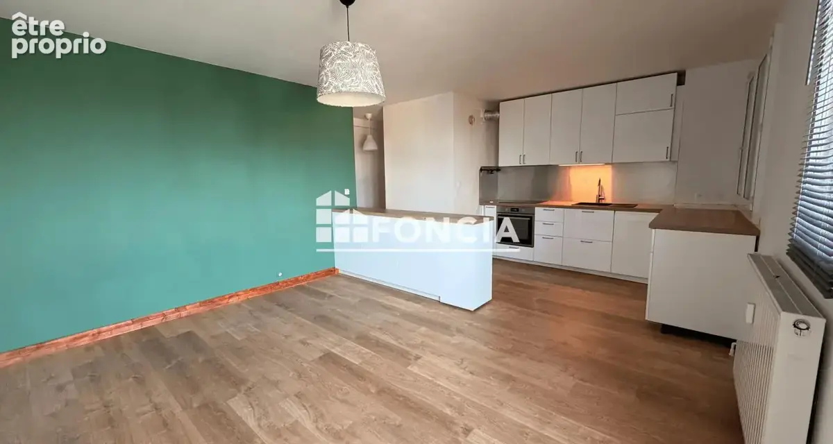Appartement à SAINT-CYR-SUR-LOIRE