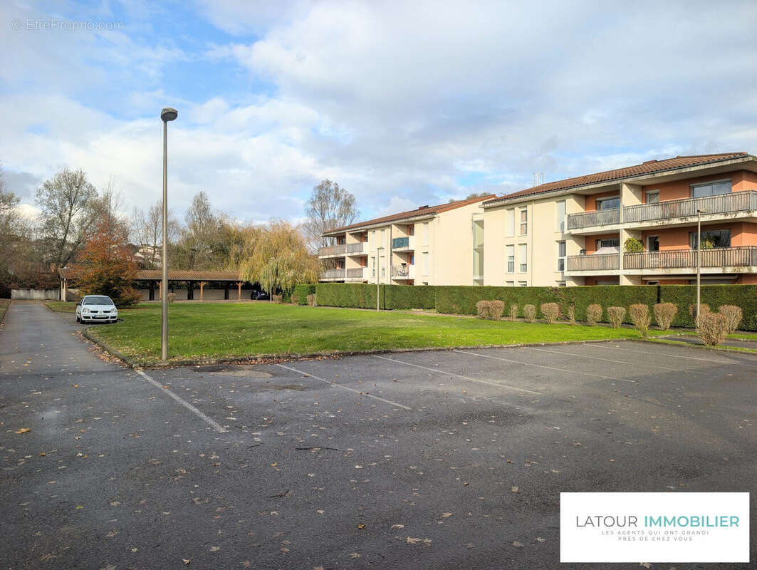 Appartement à L&#039;ISLE-D&#039;ABEAU