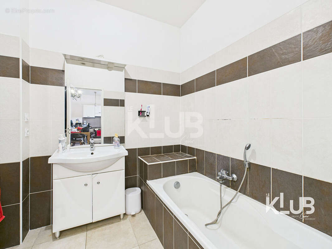 Appartement à FURIANI