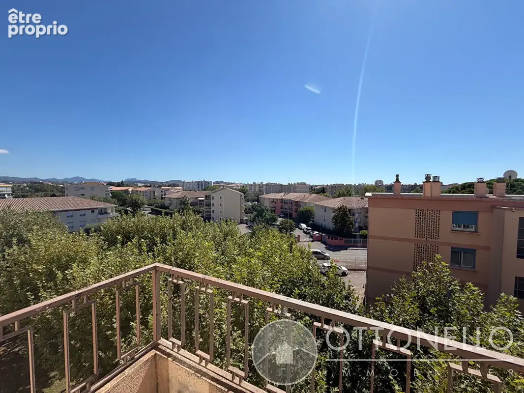 Appartement à FREJUS
