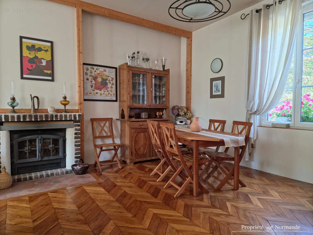 Maison 223 m² à Cormeilles  - photo 5