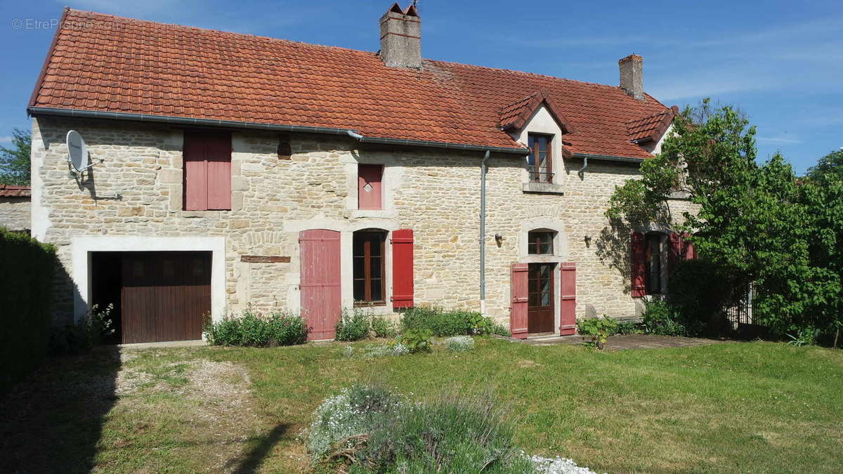 Maison ancienne 152 m²  - photo 2