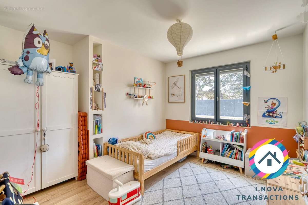 Maison 7 pièces 146m2 - photo 8