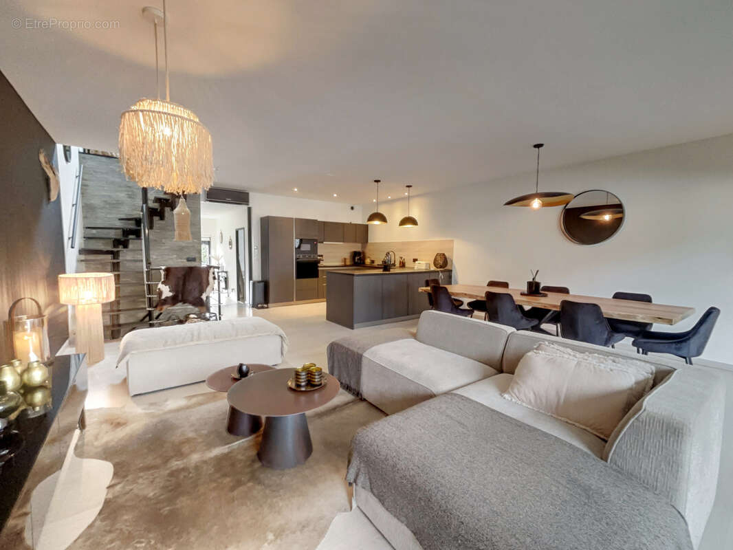 Appartement à VIVIERS-DU-LAC