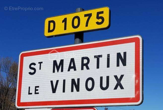 Parking à SAINT-MARTIN-LE-VINOUX