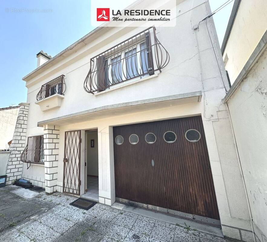 Maison à STAINS