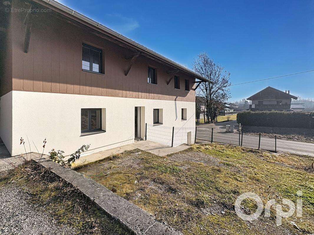 Appartement à MARIGNIER