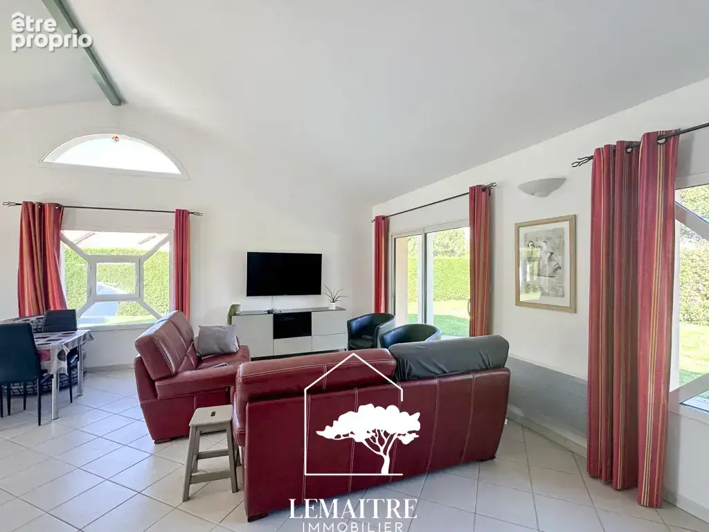 Maison de plain-pied avec piscine   4 chambres   grand terrain de 1 456 m2 - photo 9