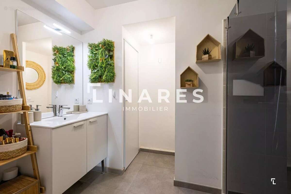 Appartement à MARSEILLE-11E