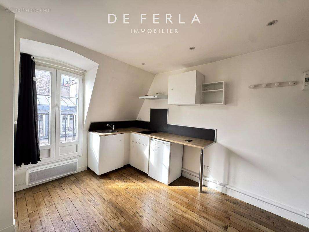 Appartement à PARIS-14E