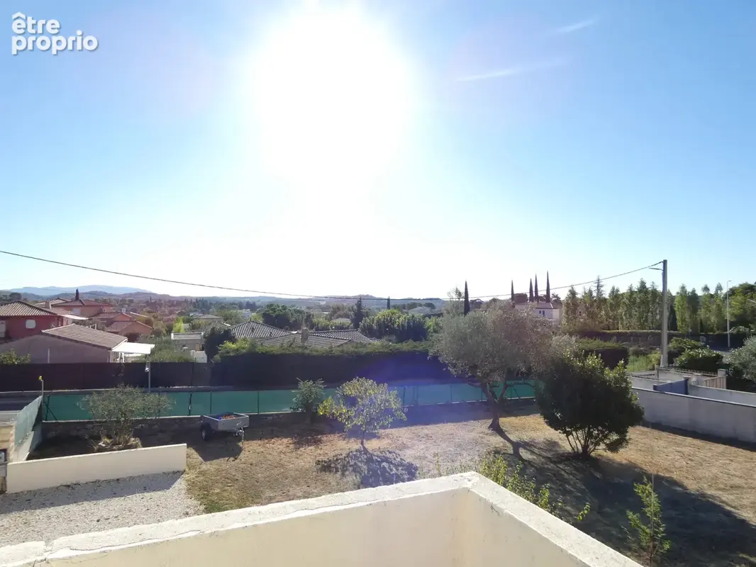 Alès , propriété deux logements sur 2200 m2 constructibles - photo 19