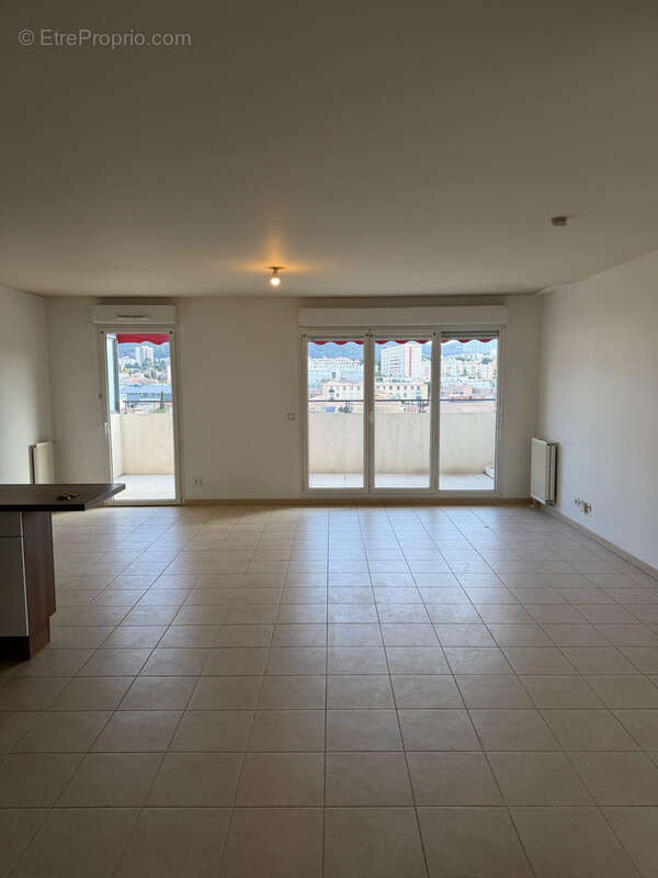 Appartement à MARSEILLE-10E