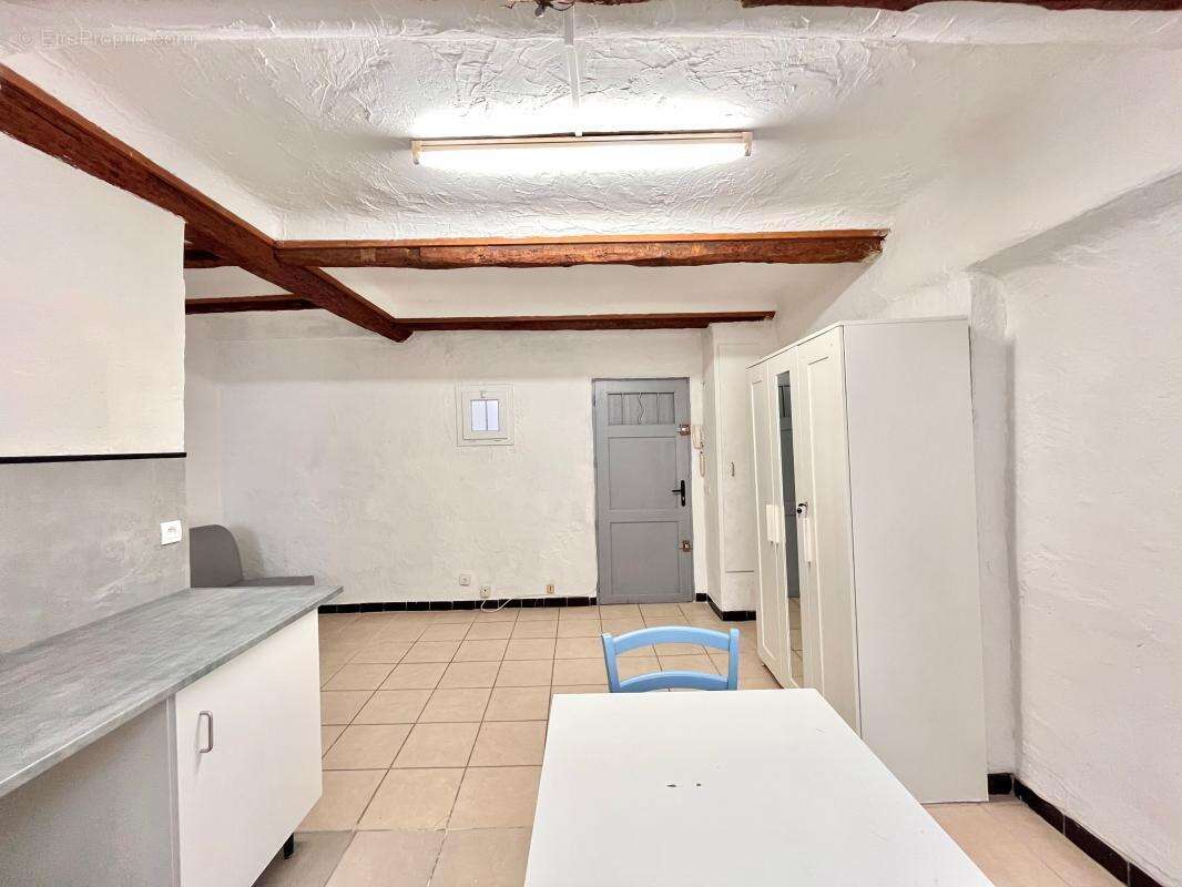 Appartement à MARSEILLE-6E