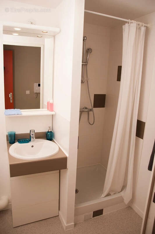 Appartement à PARIS-19E