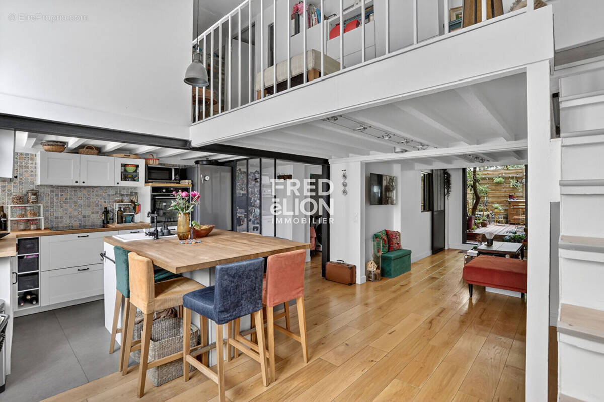 Appartement à PARIS-19E