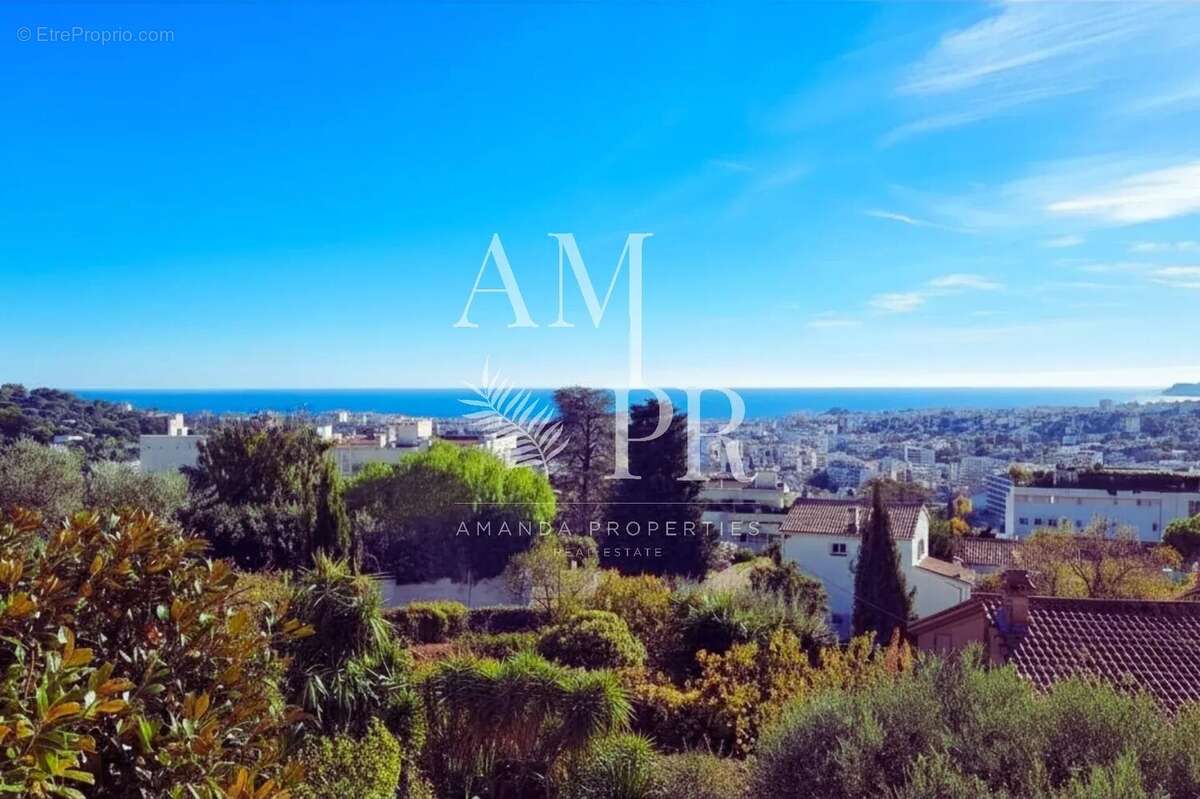 Appartement à LE CANNET