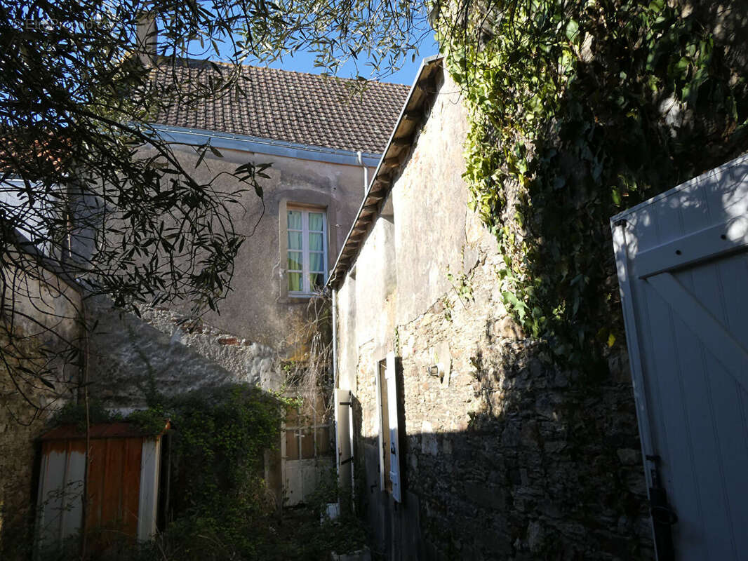 Centre-bourg - photo 16