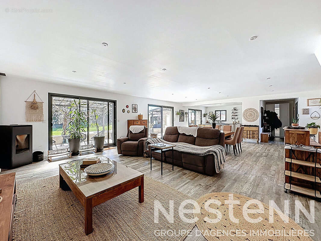 Maison à SAINT-MARTIN-DE-CRAU