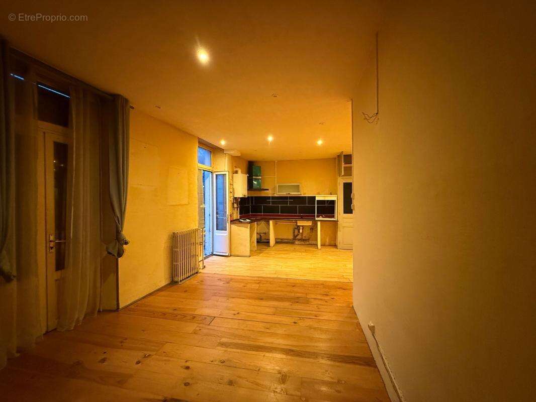 Appartement à AUBENAS