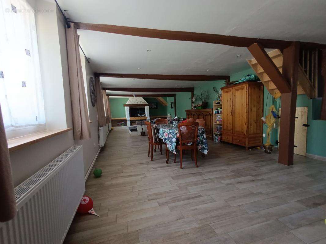 Maison 233 m² à Liercourt  - photo 2