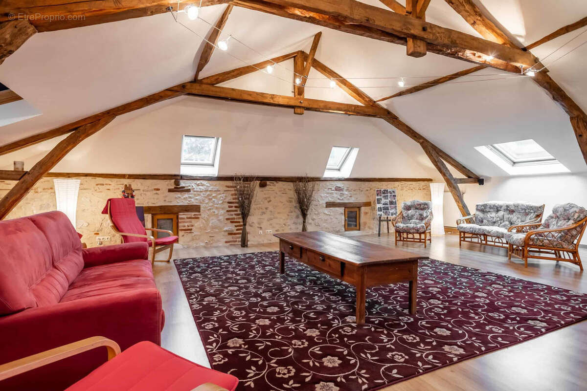 Maison à PUY-L'EVEQUE