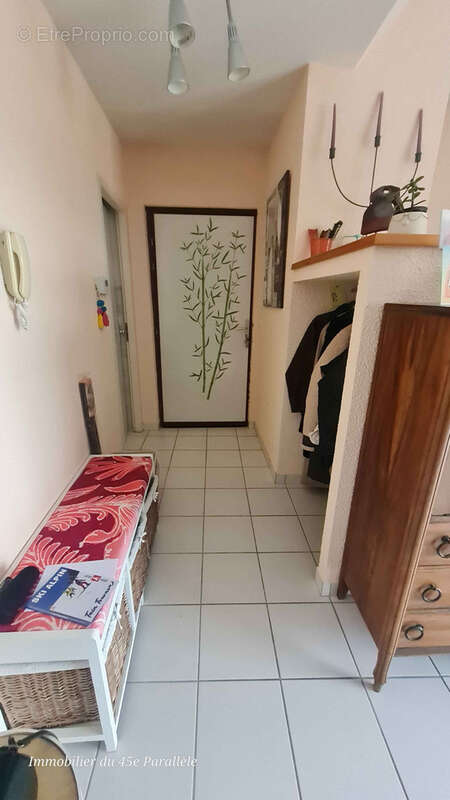 Appartement à MAUVES