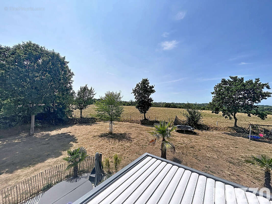 SAINT-PLANCHERS (50400), très belle maison contemporaine sans aucun vis à vis. - photo 13