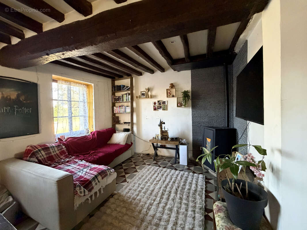 Maison à HOUDAN