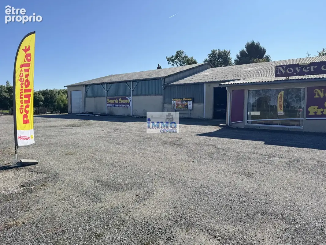 Bâtiment commercial avec dépôt - photo 1