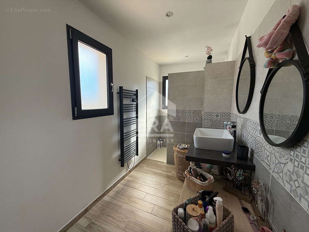 Maison à SAINT-MAXIMIN-LA-SAINTE-BAUME