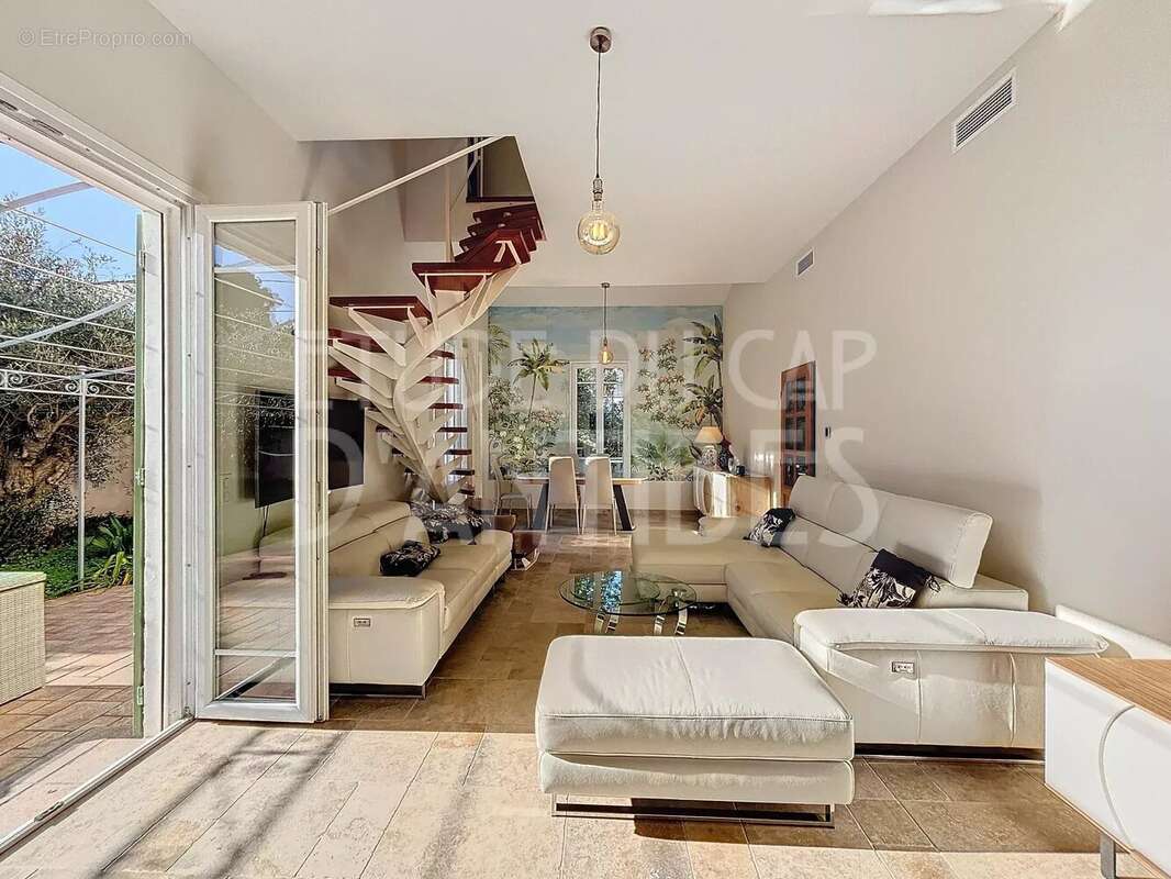 Maison à ANTIBES