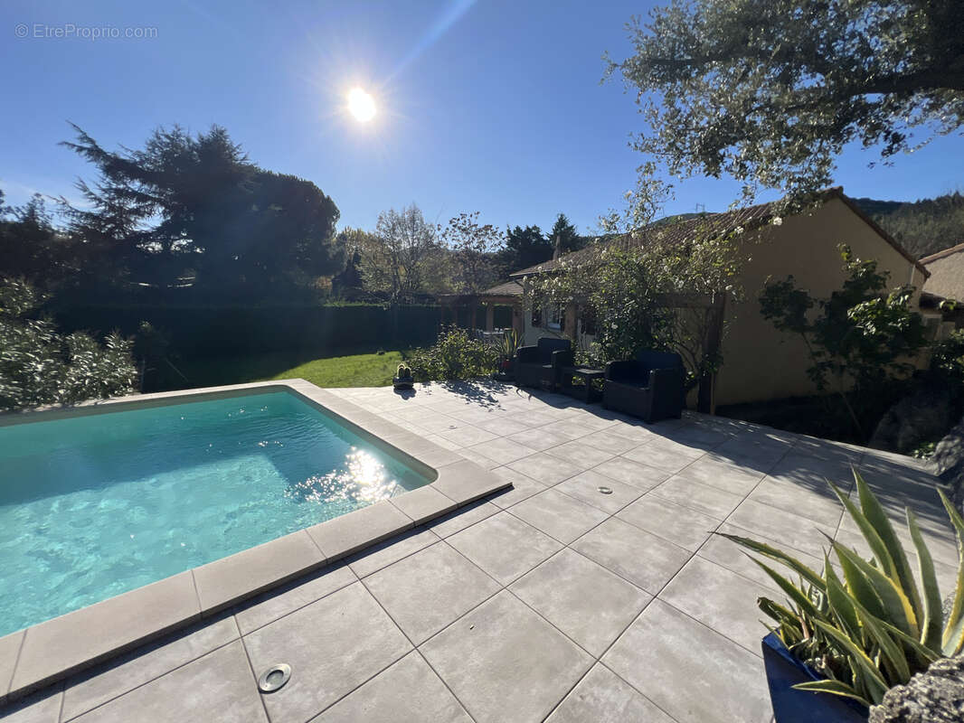 Maison à SAINT-PERAY