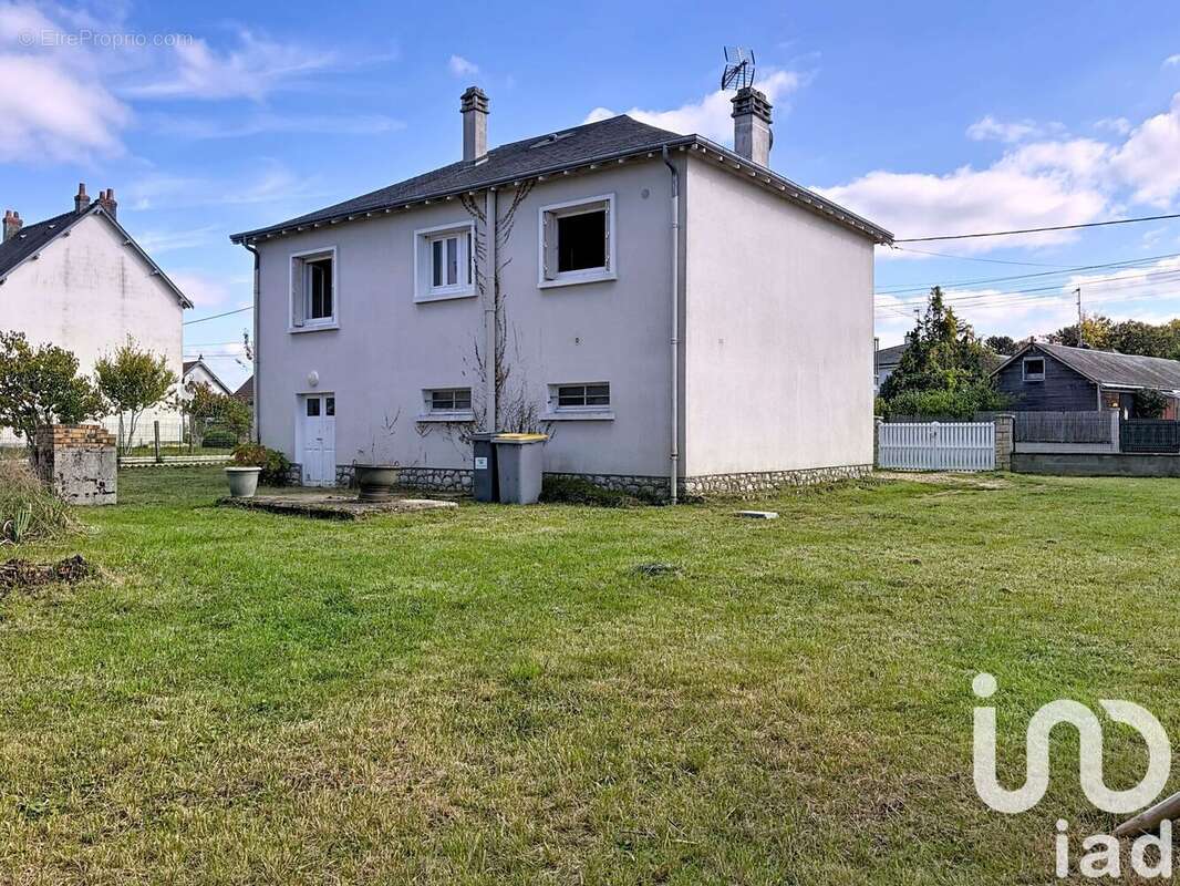 Photo 2 - Maison à NAZELLES-NEGRON