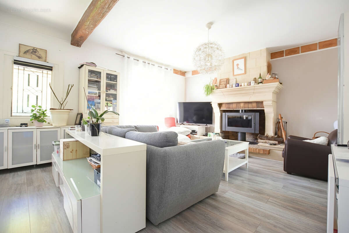 Maison à LES ESSARTS-LE-ROI