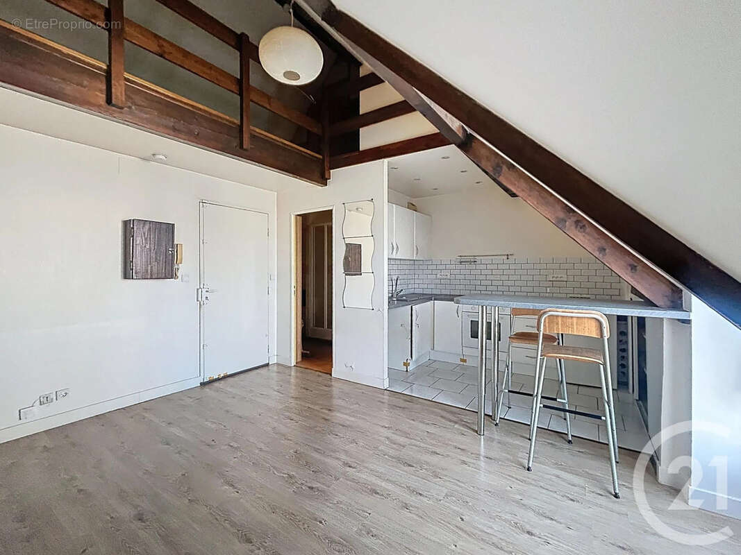 Appartement à DAMMARIE-LES-LYS