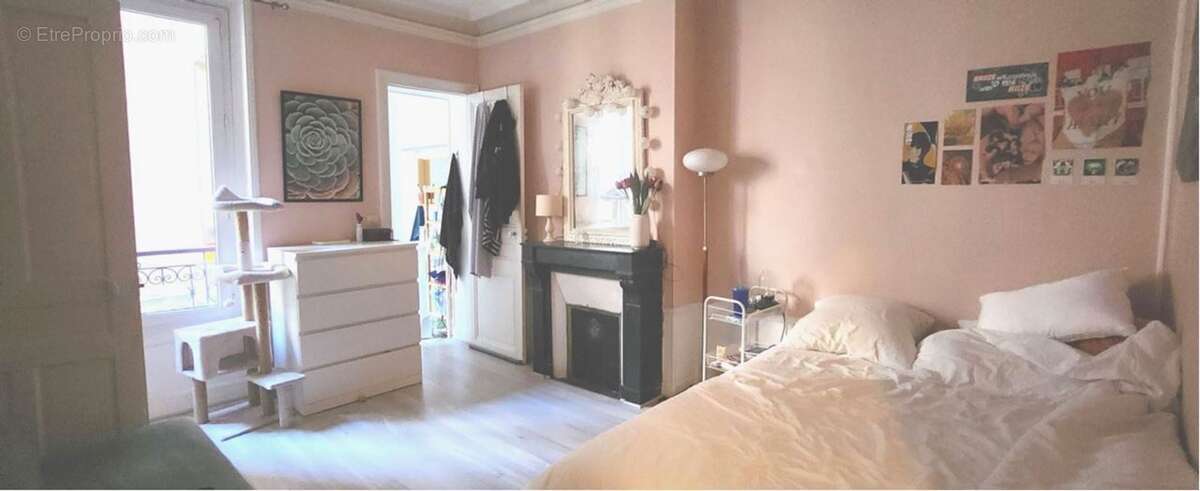 Appartement à PARIS-20E