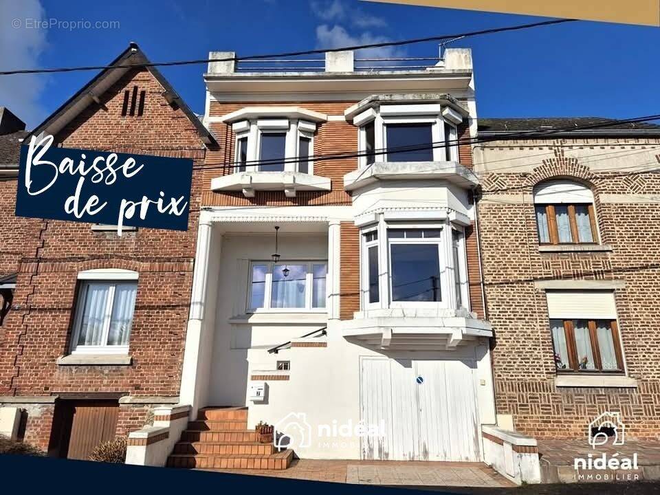 Maison à AULNOYE-AYMERIES