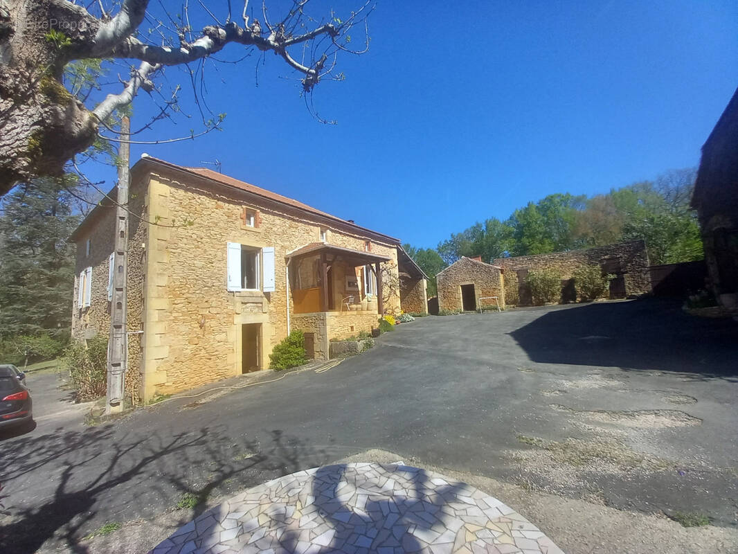 Maison à SAUVETERRE-LA-LEMANCE
