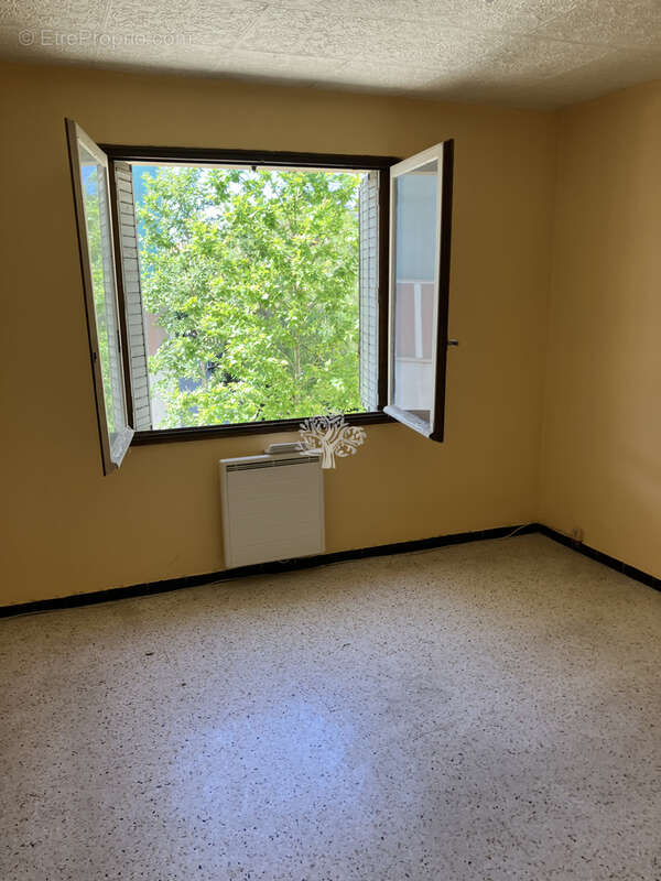 Appartement à SIX-FOURS-LES-PLAGES