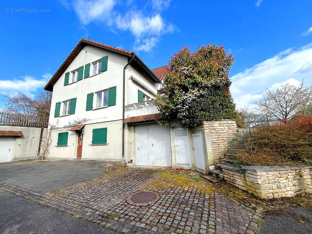 Maison à HAGENTHAL-LE-BAS