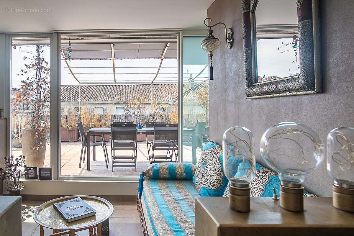 Appartement à MARSEILLE-6E