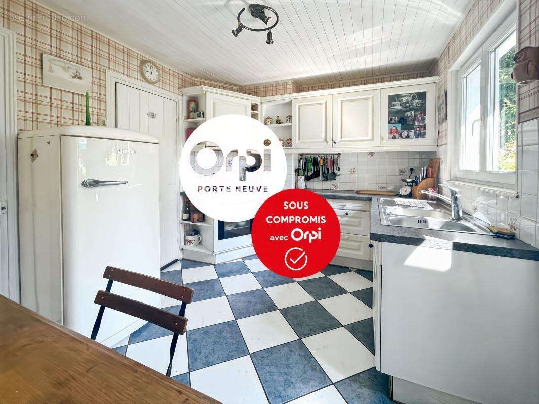 Maison à LA CAPELLE-LES-BOULOGNE