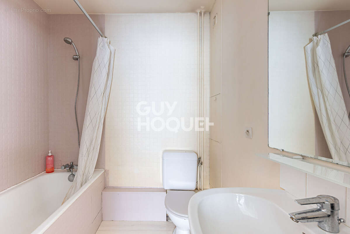 Appartement à PARIS-12E