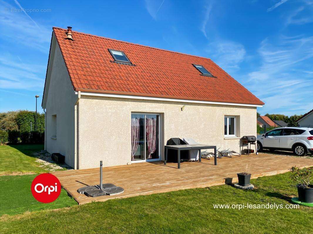 Maison à LES THILLIERS-EN-VEXIN