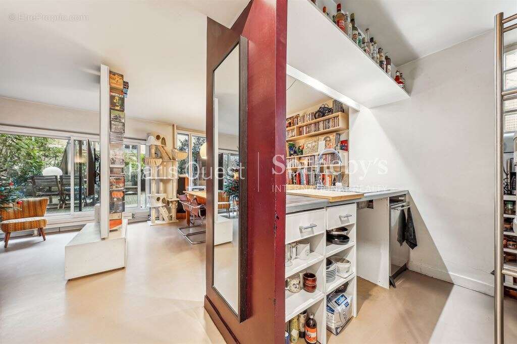 Appartement à PARIS-10E