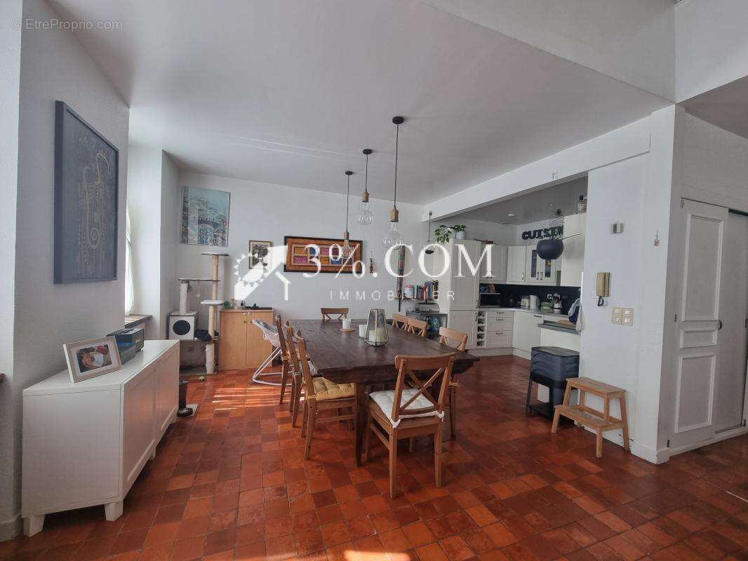 Appartement à NYONS