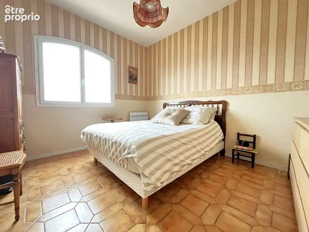 Maison 214m² à saint-laurent-du-var - photo 8